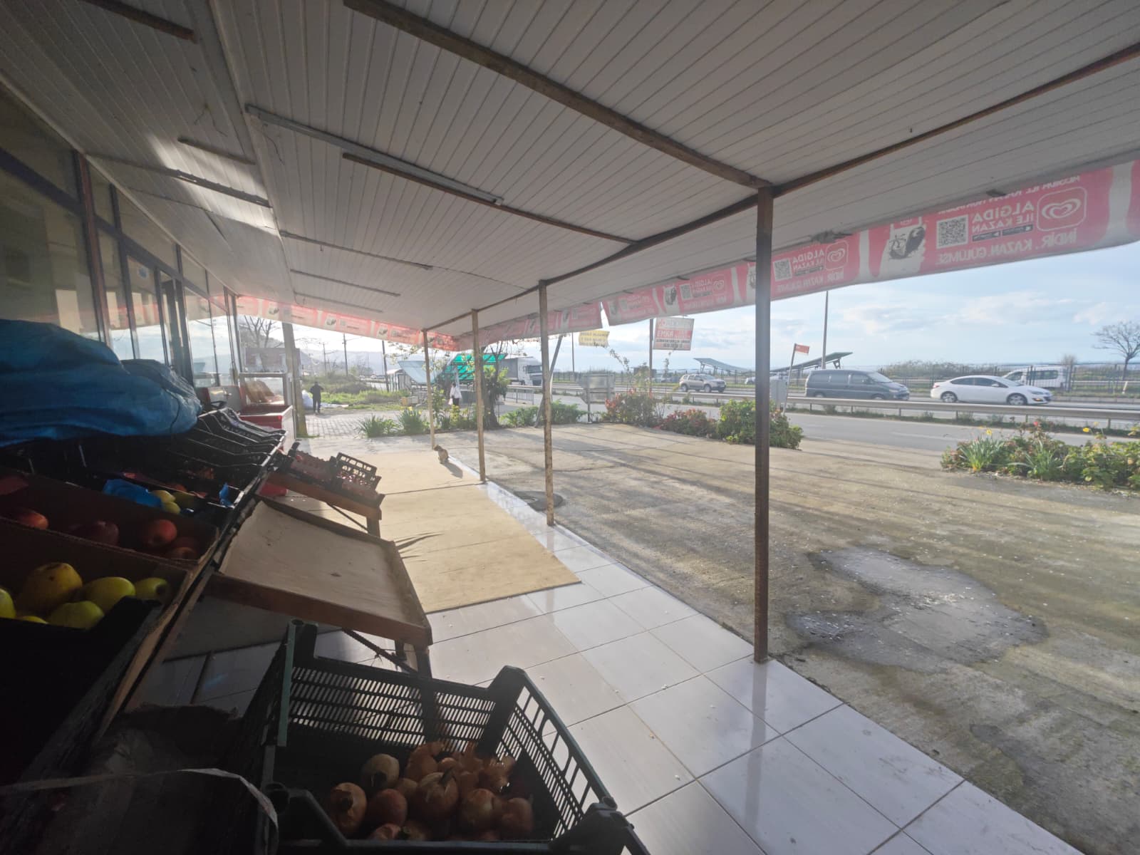 MABEL!DEN ARSİNDE ANAYOL ÜZERİ DEVREN KİRALIK DÜKKAN